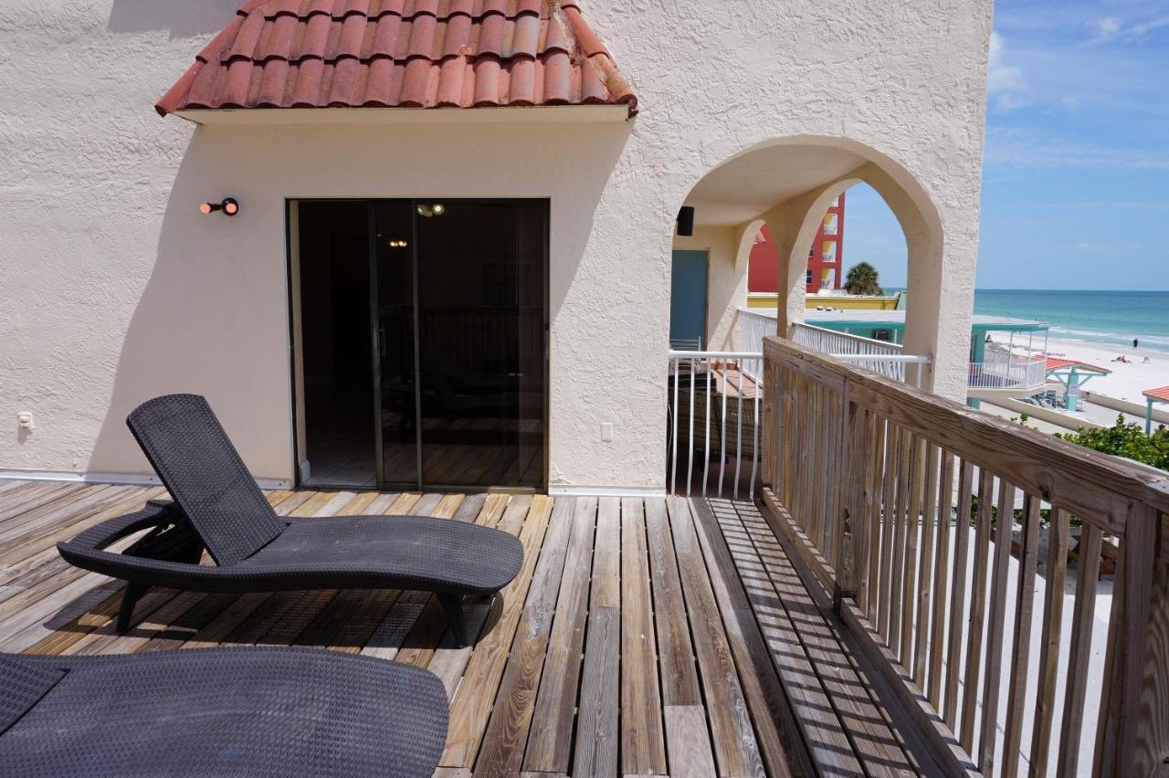 Redington Surf Resort By Travel Resort Services เซนต์พีทบีช ภายนอก รูปภาพ